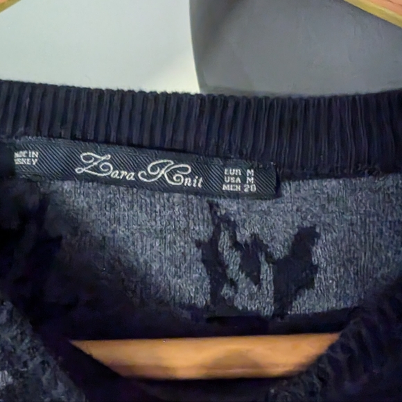 Zara sweater. Size medium. - Picture 3 of 4